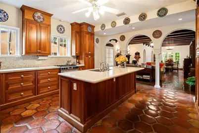 925 Castile Plz, Coral Gables, FL 33134 - Photo 19