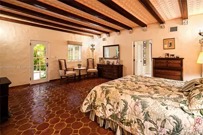 925 Castile Plz, Coral Gables, FL 33134 - Photo 13