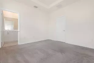 3326 W 112th St, Hialeah, FL 33018 - Photo 9