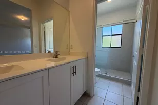 3326 W 112th St, Hialeah, FL 33018 - Photo 23
