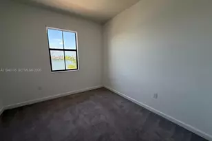 3326 W 112th St, Hialeah, FL 33018 - Photo 15