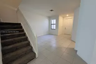 3326 W 112th St, Hialeah, FL 33018 - Photo 17