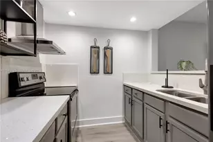 14204 NE 3rd Ct, Miami, FL 33161 - Photo 5