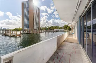 770 NE 69th St, Miami, FL 33138 - Photo 23