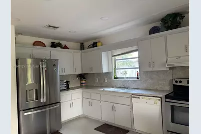 4609 Bayberry Ln, Tamarac, FL 33319 - Photo 13