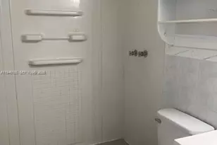 7081 W Sunrise Blvd, Plantation, FL 33313 - Photo 5