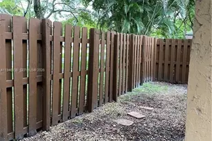 7081 W Sunrise Blvd, Plantation, FL 33313 - Photo 13