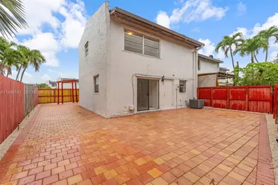 10915 SW 71st St, Miami, FL 33173 - Photo 23