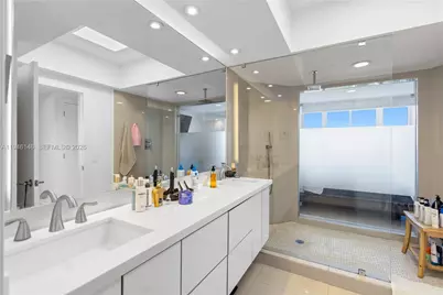 4779 Collins Ave #2607, Miami Beach, FL 33140 - Photo 23