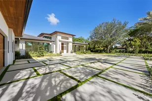 7725 SW 114th St, Pinecrest, FL 33156 - Photo 3