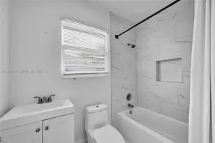 21 NE 48th St, Miami, FL 33137 - Photo 9