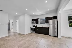 21 NE 48th St, Miami, FL 33137 - Photo 5