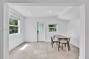 21 NE 48th St, Miami, FL 33137 - Photo 3