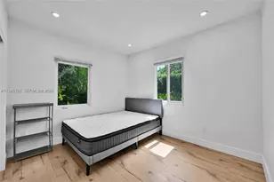 21 NE 48th St, Miami, FL 33137 - Photo 17