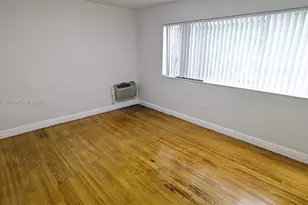 320 85th St, Miami Beach, FL 33141 - Photo 9