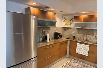 5555 Collins Ave #14L, Miami Beach, FL 33140 - Photo 7