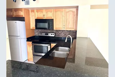 777 SW 111th Way #101, Pembroke Pines, FL 33025 - Photo 9