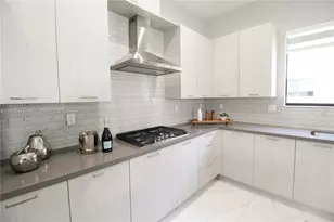 4349 NW 81st Ave, Doral, FL 33166 - Photo 5