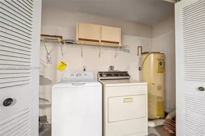 9730 SW 44th St, Miami, FL 33165 - Photo 35