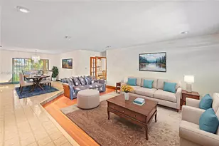 9730 SW 44th St, Miami, FL 33165 - Photo 5