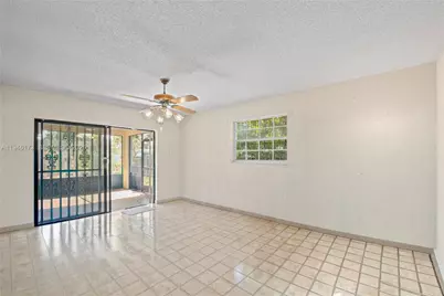9730 SW 44th St, Miami, FL 33165 - Photo 31