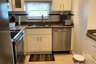 311 S Hollybrook Dr, Pembroke Pines, FL 33025 - Photo 13