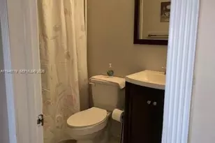 311 S Hollybrook Dr, Pembroke Pines, FL 33025 - Photo 11
