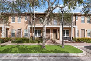 14725 SW 11th St, Pembroke Pines, FL 33027 - Photo 1