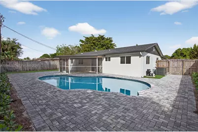 6720 NW 6th Ct, Margate, FL 33063 - Photo 5