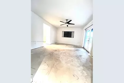 13100 SW 108th Pl, Miami, FL 33176 - Photo 13