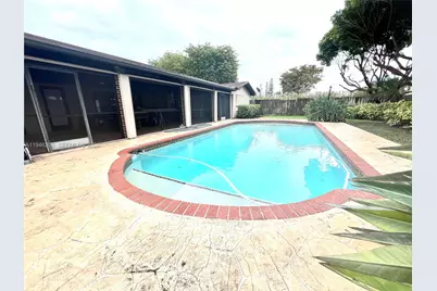 13100 SW 108th Pl, Miami, FL 33176 - Photo 15