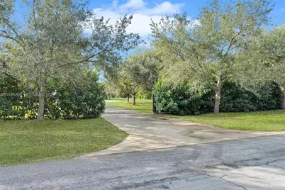 19900 SW 280th St, Homestead, FL 33031 - Photo 11
