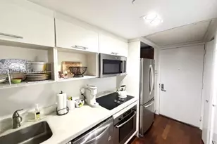 50 Biscayne Blvd, Miami, FL 33132 - Photo 7