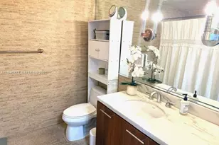 50 Biscayne Blvd, Miami, FL 33132 - Photo 11