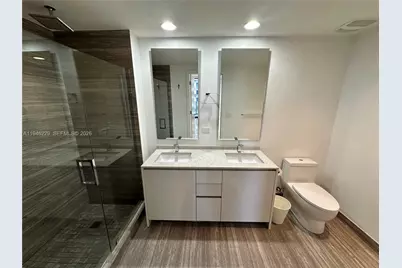 1010 Brickell Ave #3809, Miami, FL 33131 - Photo 17