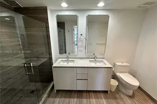 1010 Brickell Ave, Miami, FL 33131 - Photo 17