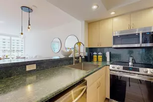 5600 Collins Ave, Miami Beach, FL 33140 - Photo 7