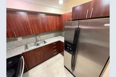 6125 W 20th Ave #111, Hialeah, FL 33012 - Photo 7