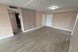 6125 W 20th Ave, Hialeah, FL 33012 - Photo 17