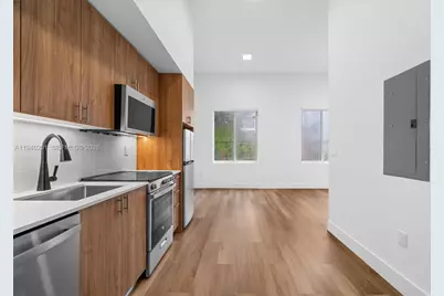 650 SW 1st St #102, Miami, FL 33130 - Photo 45