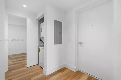 650 SW 1st St #102, Miami, FL 33130 - Photo 7