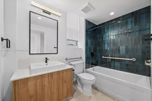 650 SW 1st St, Miami, FL 33130 - Photo 9