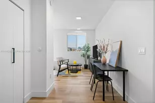 650 SW 1st St, Miami, FL 33130 - Photo 11