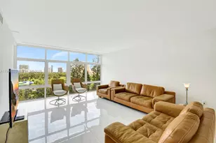 20100 W Country Club Dr, Aventura, FL 33180 - Photo 1