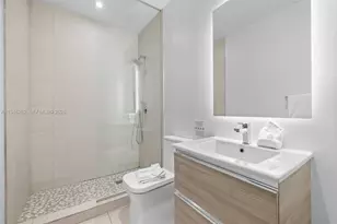 239 SW 9th St, Miami, FL 33130 - Photo 13