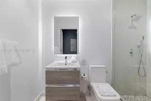 239 SW 9th St, Miami, FL 33130 - Photo 19