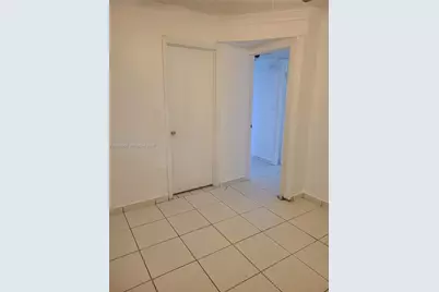 5440 W 21st #302, Hialeah, FL 33016 - Photo 11