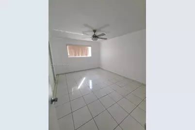 5440 W 21st #302, Hialeah, FL 33016 - Photo 7