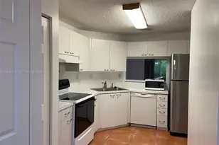 10030 Hammocks, Miami, FL 33196 - Photo 5