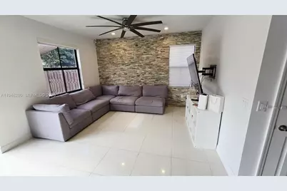10032 NW 87th Ter, Doral, FL 33178 - Photo 3